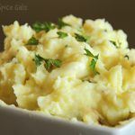 Garlic and Sour Cream Mashed Potatoes