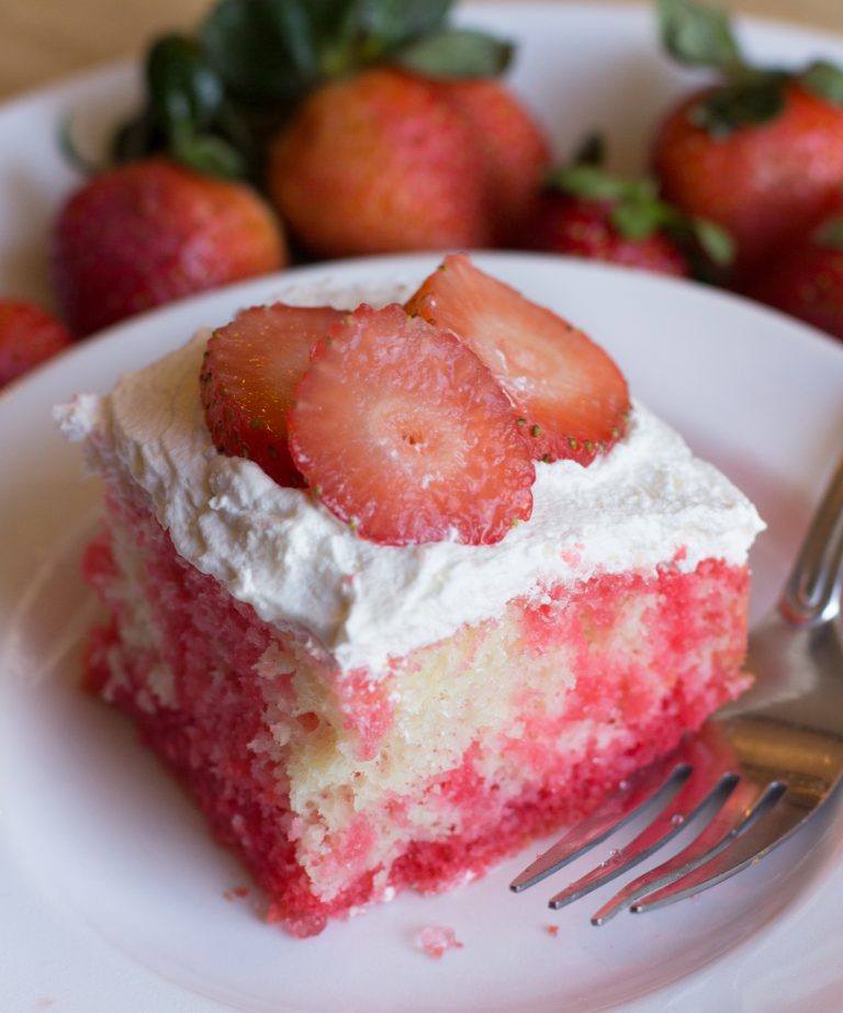Strawberry Jello Cake - Sugar n' Spice Gals